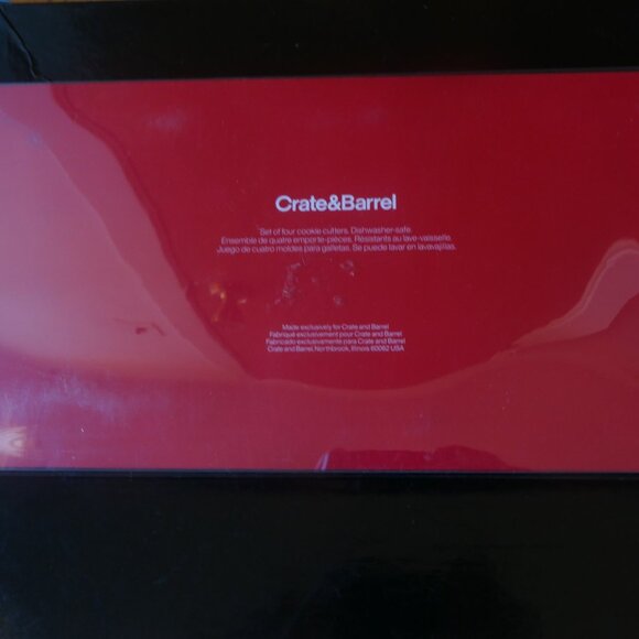 Crate and Barrel- Snow day cookie cutters set of 4-NIB - Picture 6 of 6